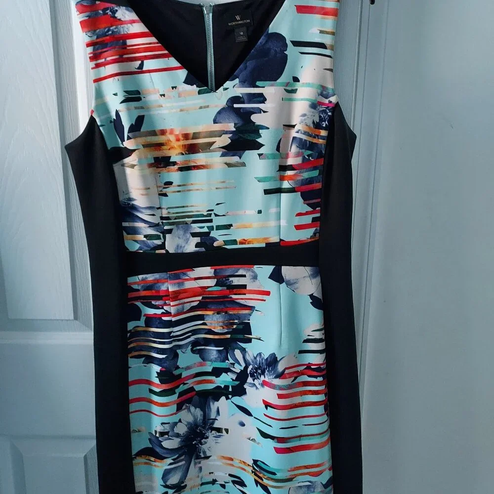 Dress - Picture 1 of 2